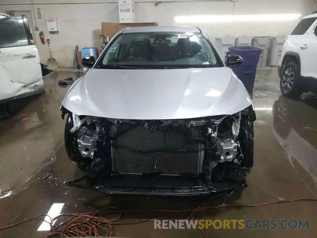 5 fotografías del automóvil dañado 4T1B11HK8KU290867 TOYOTA CAMRY 2019
