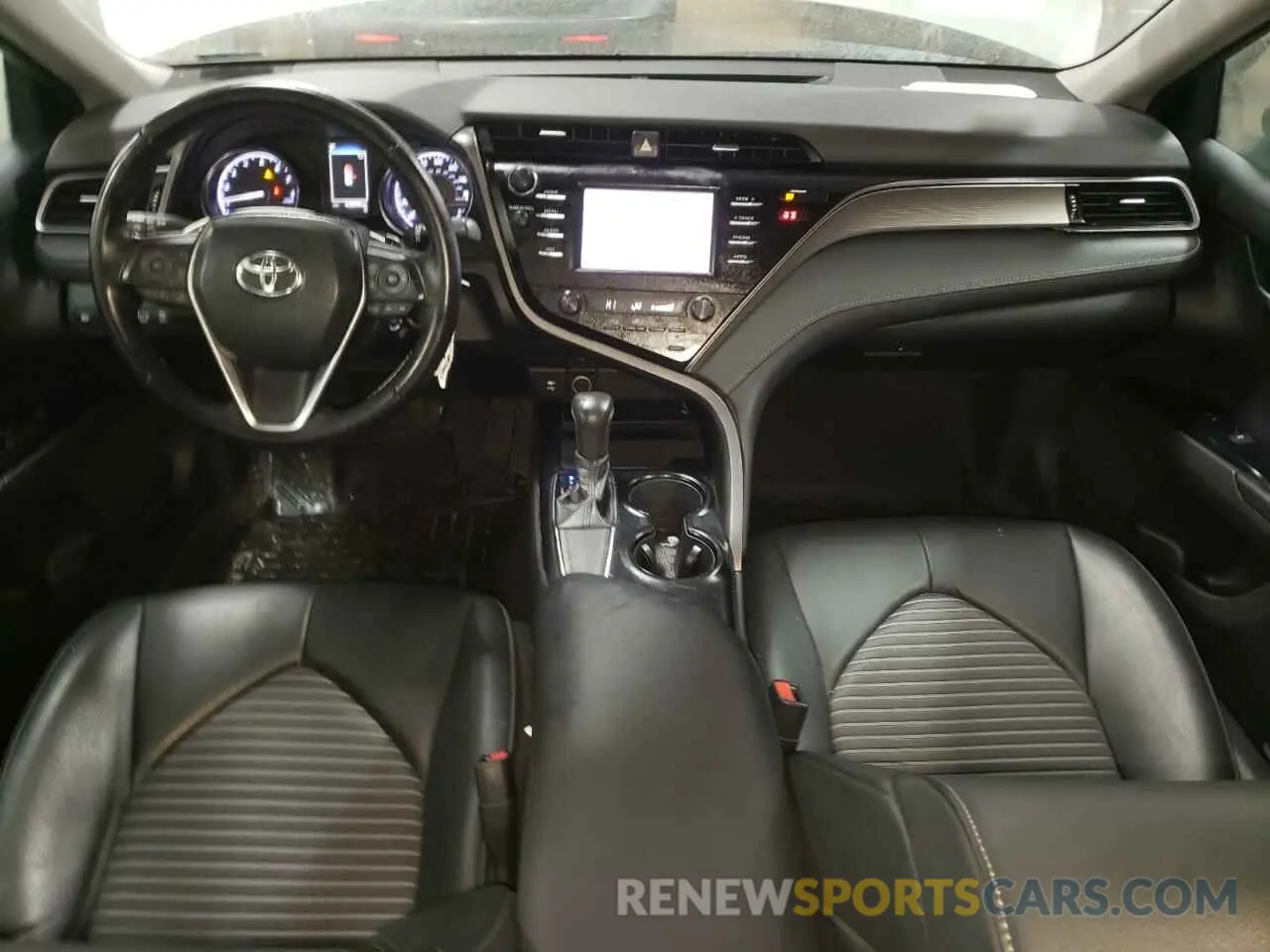 8 fotografías del automóvil dañado 4T1B11HK8KU290867 TOYOTA CAMRY 2019