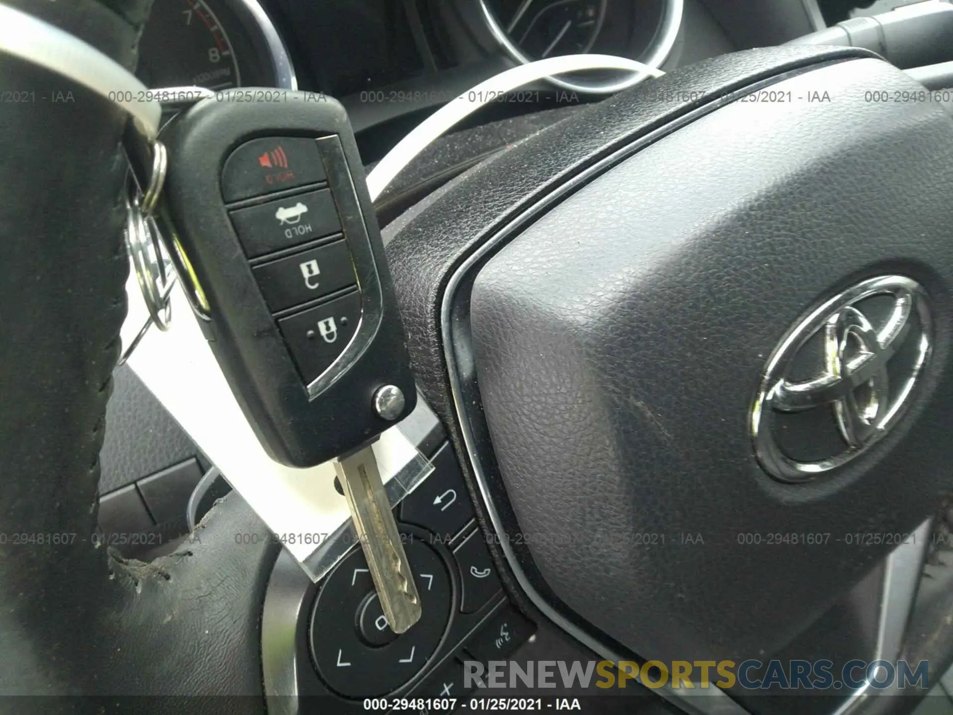 11 fotografías del automóvil dañado 4T1B11HK8KU294627 TOYOTA CAMRY 2019