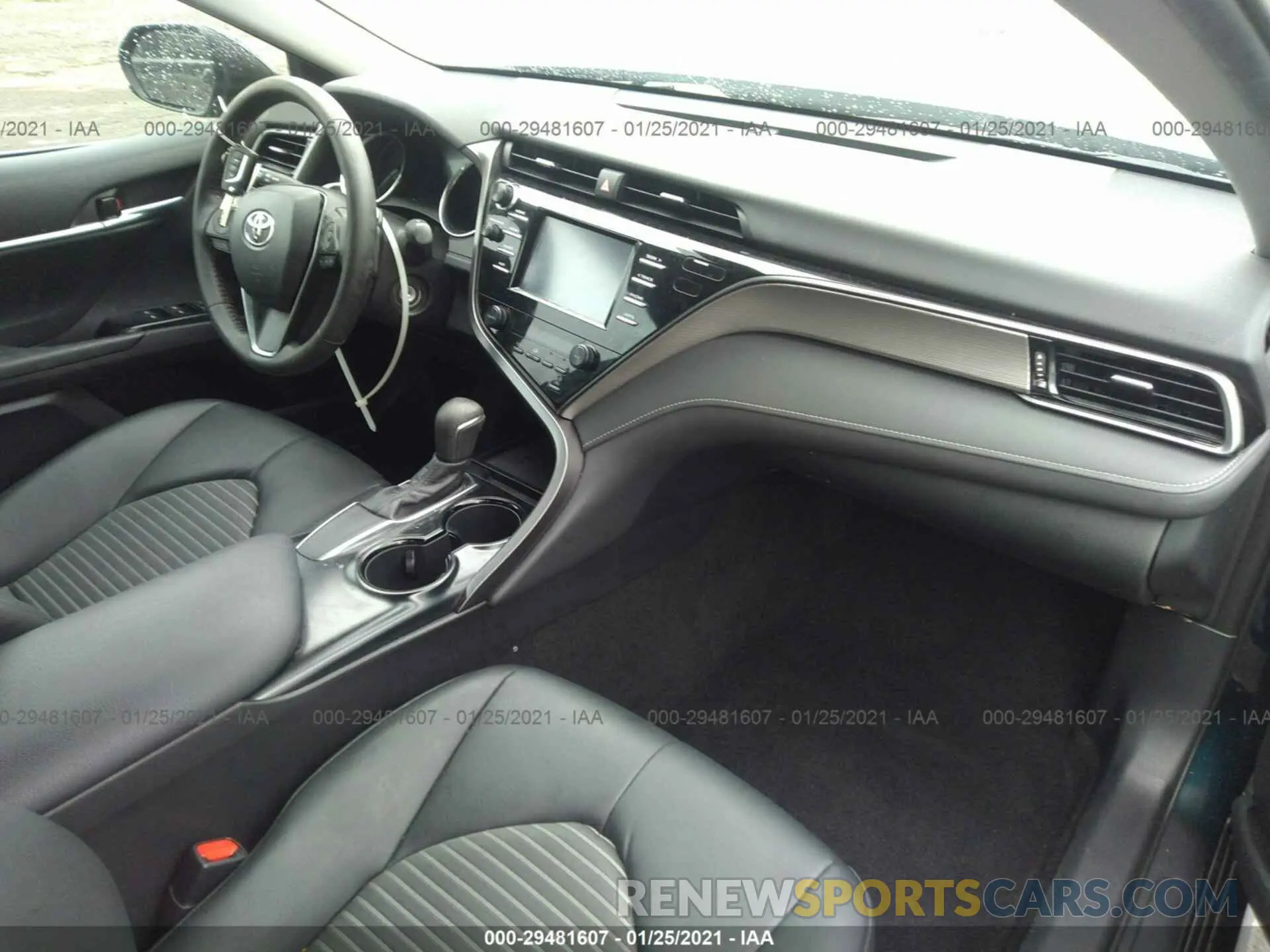 5 fotografías del automóvil dañado 4T1B11HK8KU294627 TOYOTA CAMRY 2019