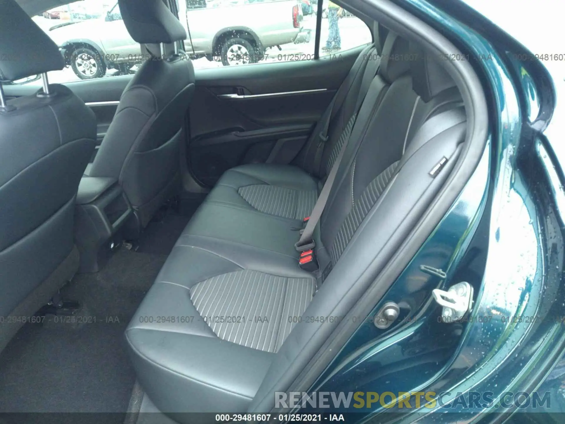8 fotografías del automóvil dañado 4T1B11HK8KU294627 TOYOTA CAMRY 2019