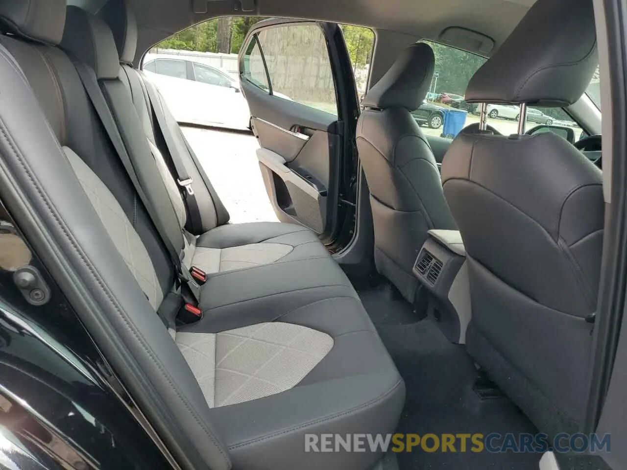 10 fotografías del automóvil dañado 4T1B11HK8KU295096 TOYOTA CAMRY 2019