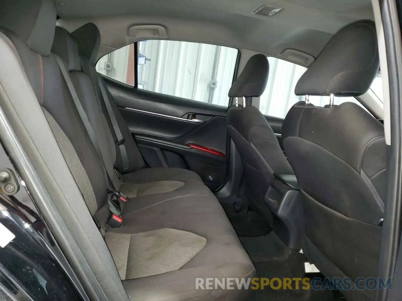 10 fotografías del automóvil dañado 4T1B11HK8KU682828 TOYOTA CAMRY 2019