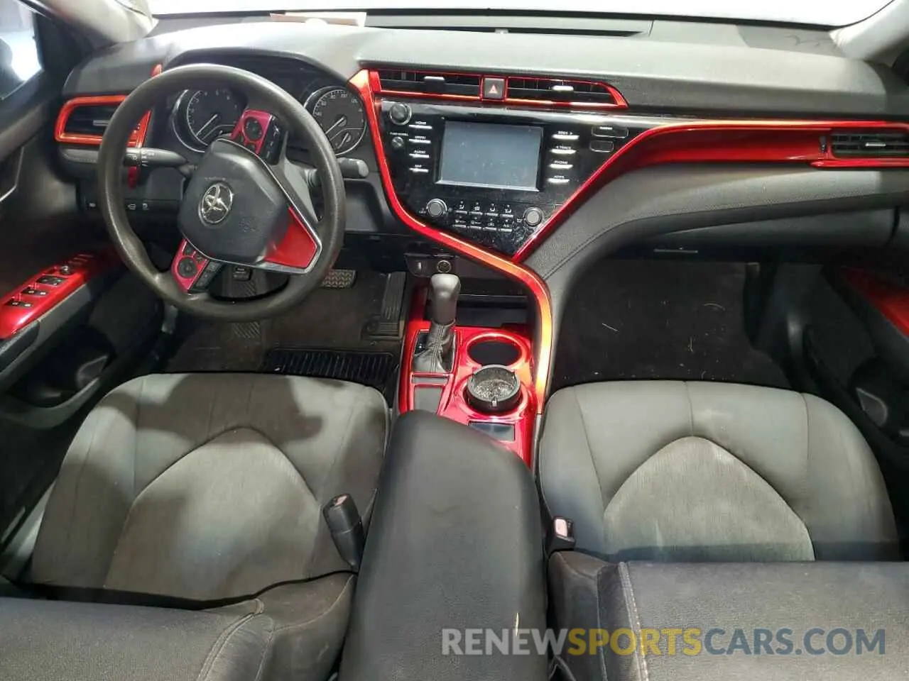 8 fotografías del automóvil dañado 4T1B11HK8KU682828 TOYOTA CAMRY 2019