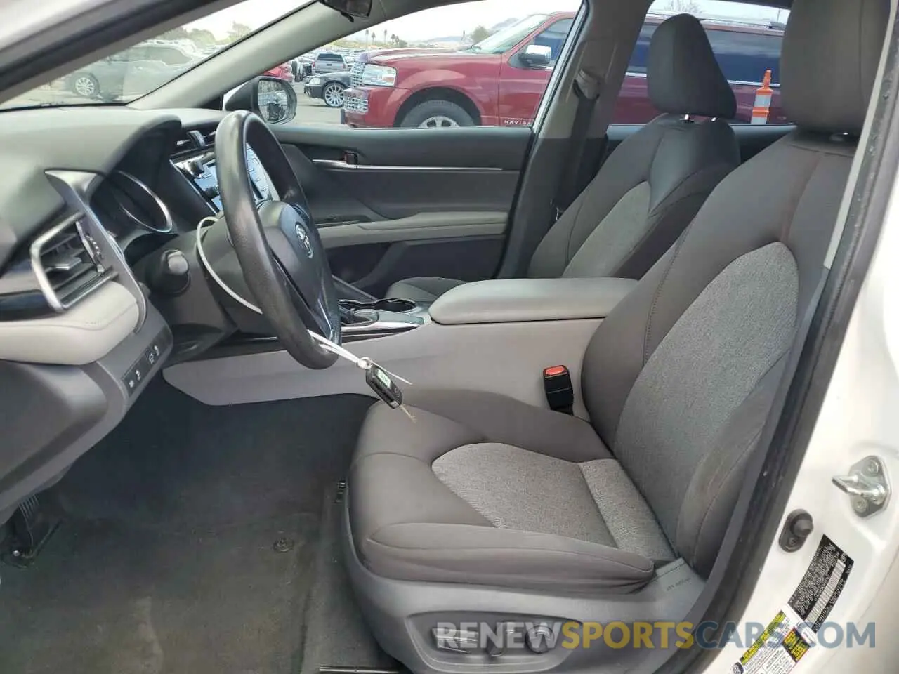 7 fotografías del automóvil dañado 4T1B11HK8KU699743 TOYOTA CAMRY 2019