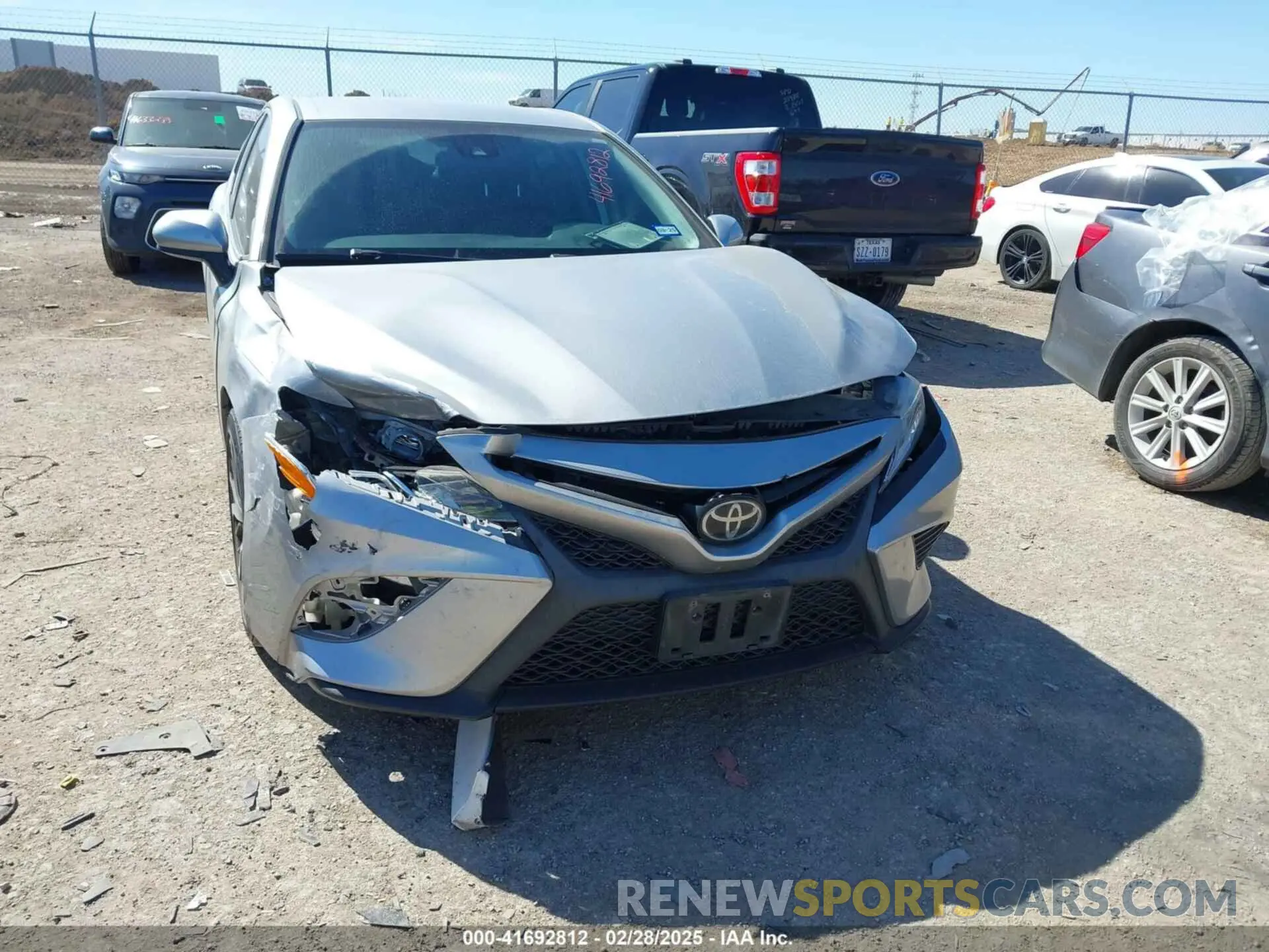 6 fotografías del automóvil dañado 4T1B11HK8KU707419 TOYOTA CAMRY 2019