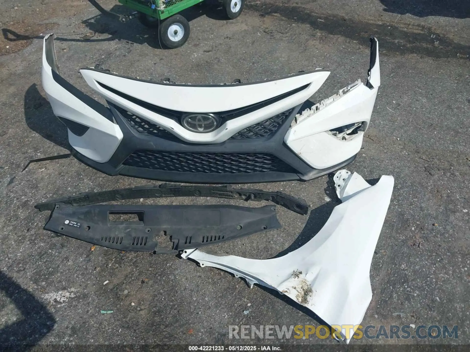 12 fotografías del automóvil dañado 4T1B11HK8KU708943 TOYOTA CAMRY 2019