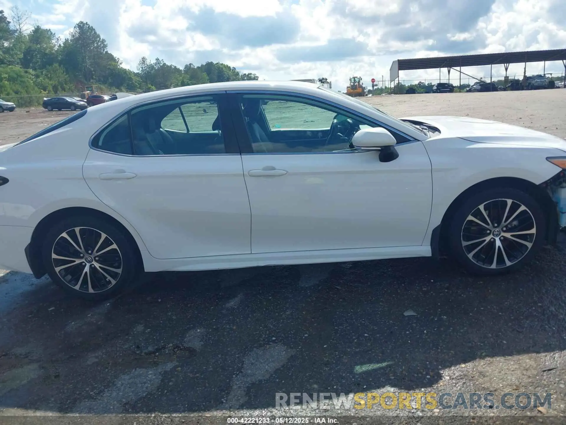 14 fotografías del automóvil dañado 4T1B11HK8KU708943 TOYOTA CAMRY 2019