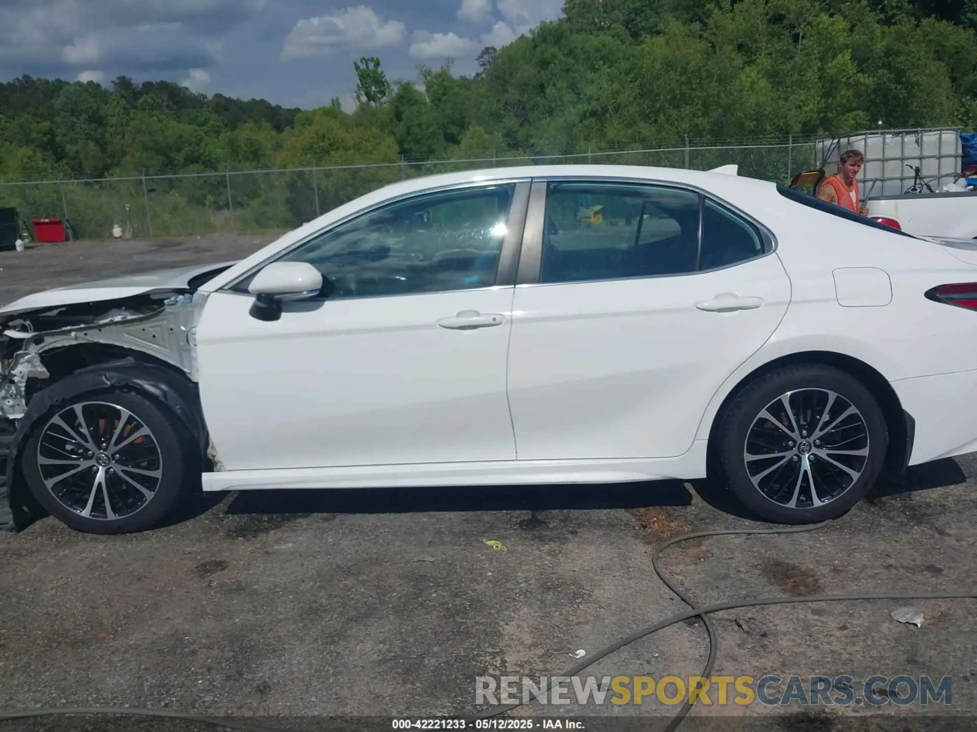 15 fotografías del automóvil dañado 4T1B11HK8KU708943 TOYOTA CAMRY 2019