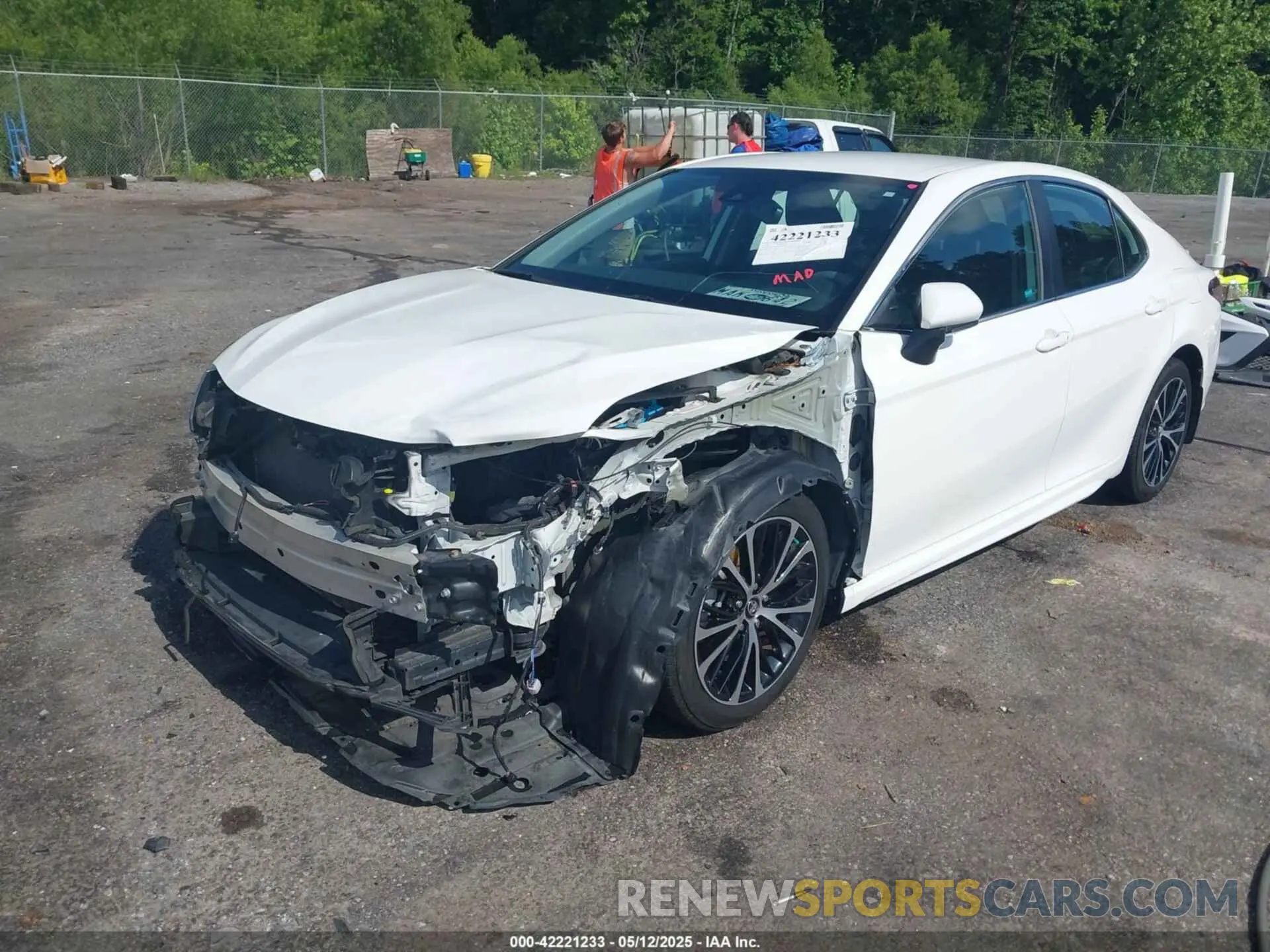 2 fotografías del automóvil dañado 4T1B11HK8KU708943 TOYOTA CAMRY 2019