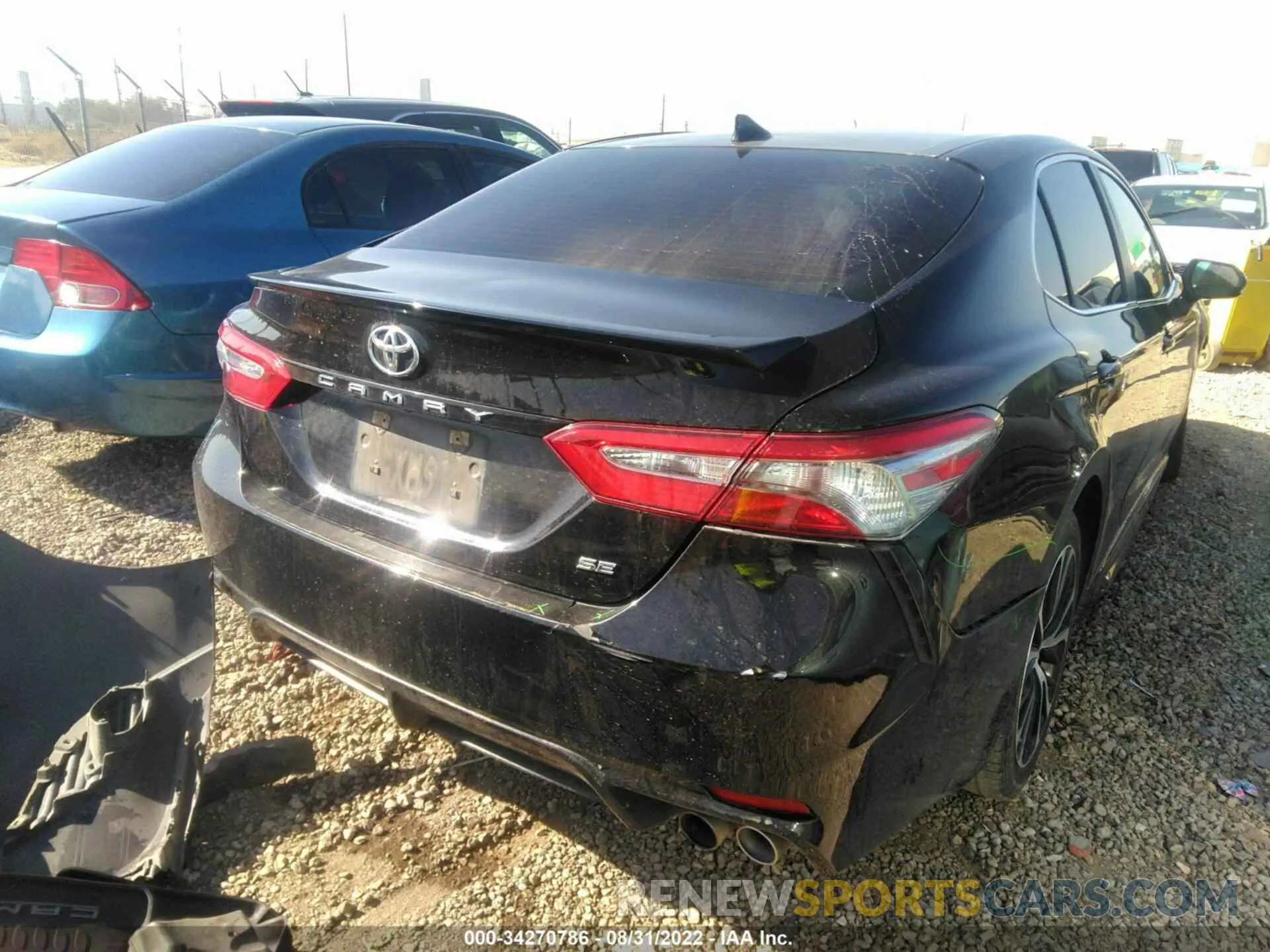 4 fotografías del automóvil dañado 4T1B11HK8KU711292 TOYOTA CAMRY 2019