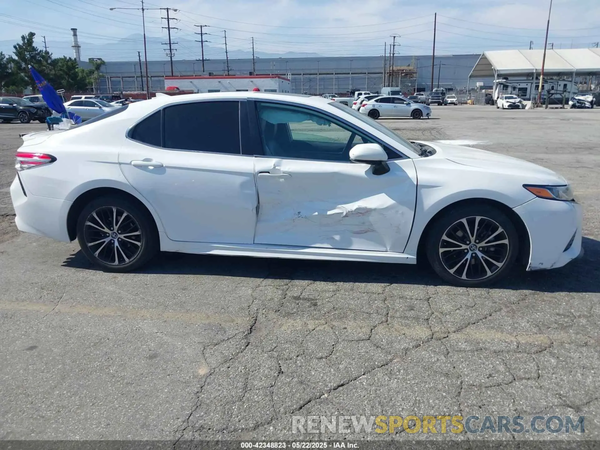 13 fotografías del automóvil dañado 4T1B11HK8KU741053 TOYOTA CAMRY 2019