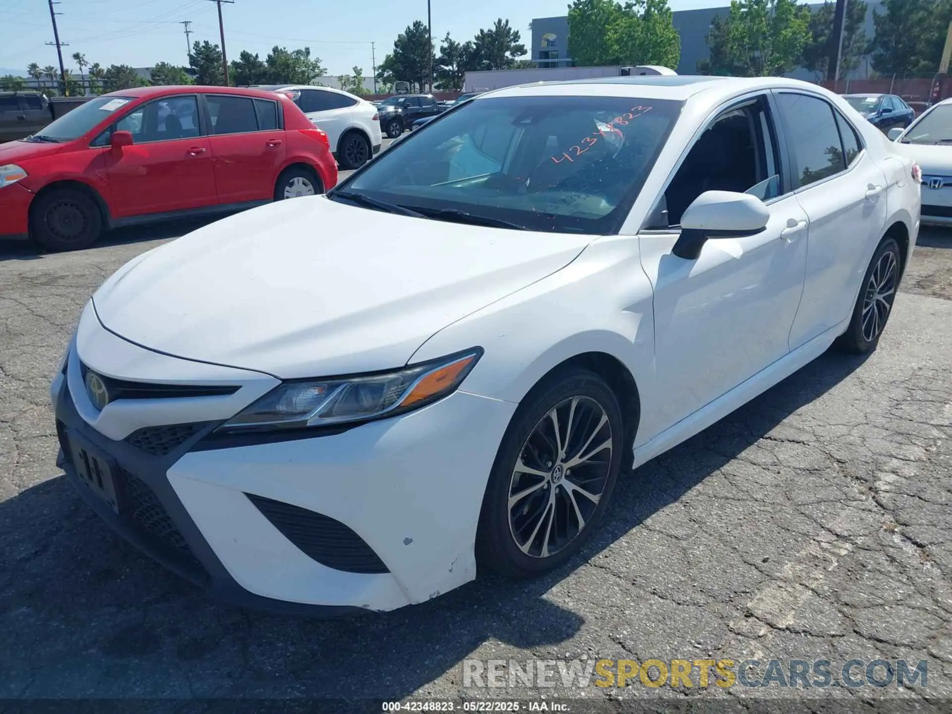 2 fotografías del automóvil dañado 4T1B11HK8KU741053 TOYOTA CAMRY 2019