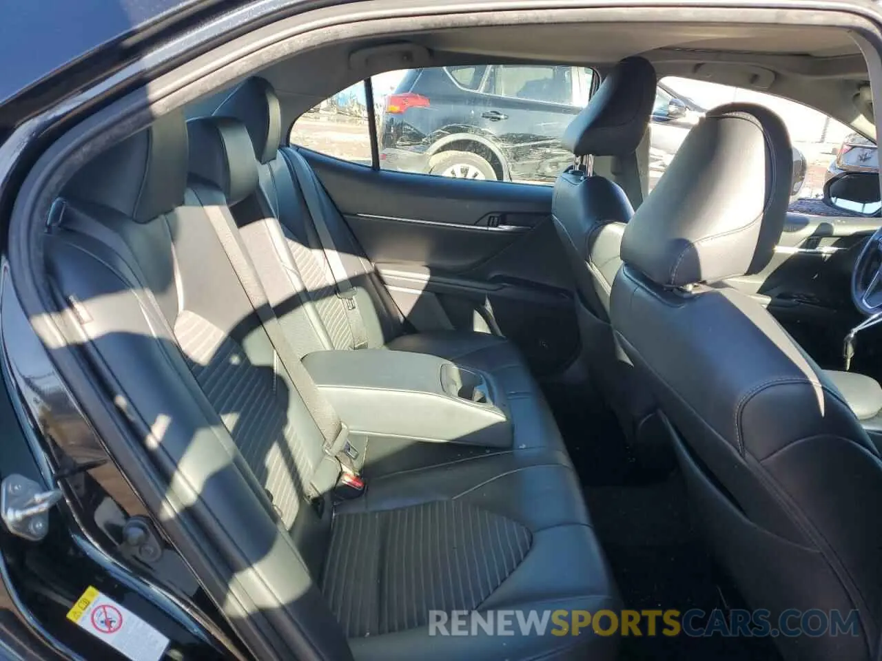 10 fotografías del automóvil dañado 4T1B11HK8KU742137 TOYOTA CAMRY 2019