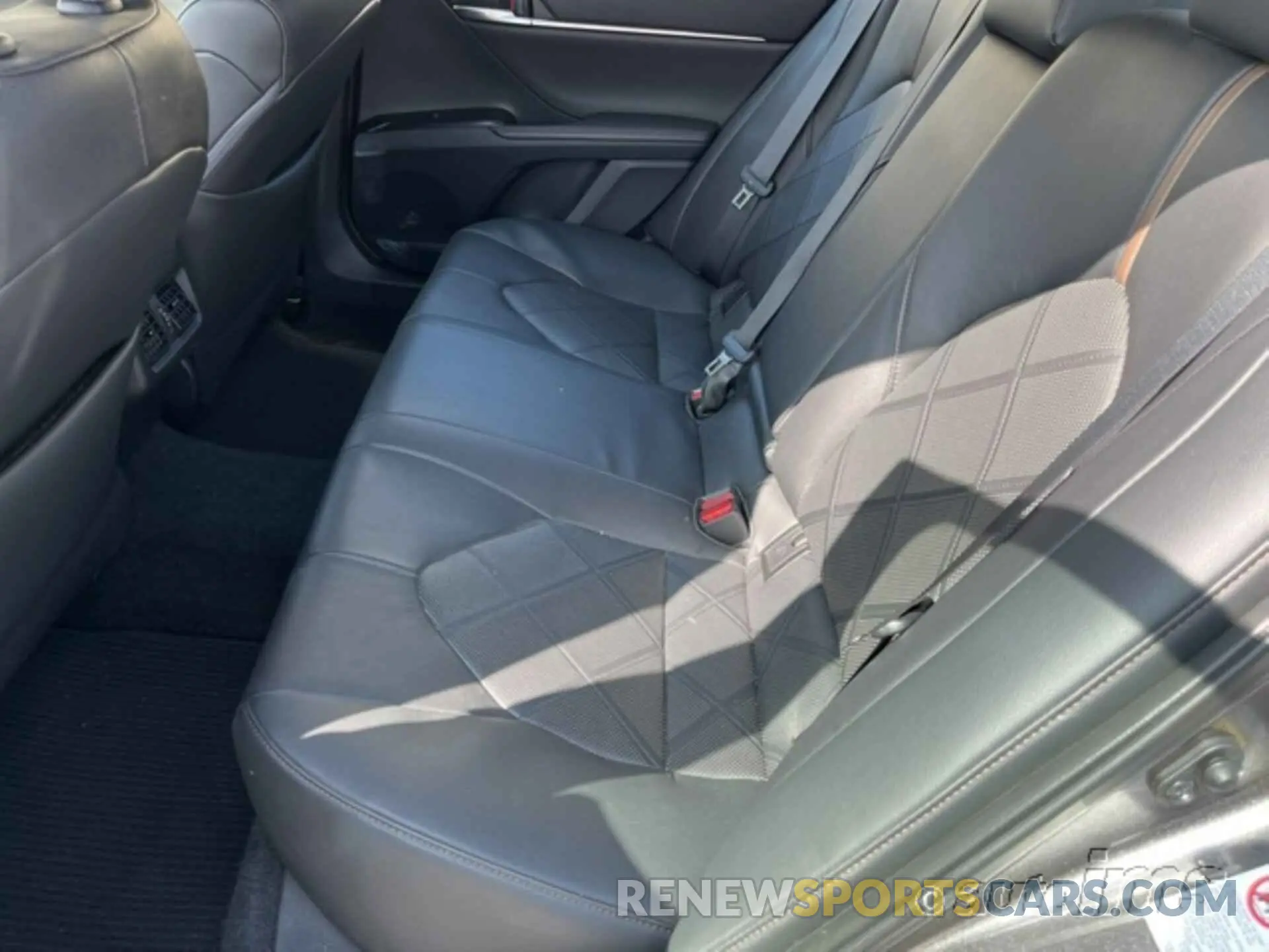 7 fotografías del automóvil dañado 4T1B11HK8KU751369 TOYOTA CAMRY 2019