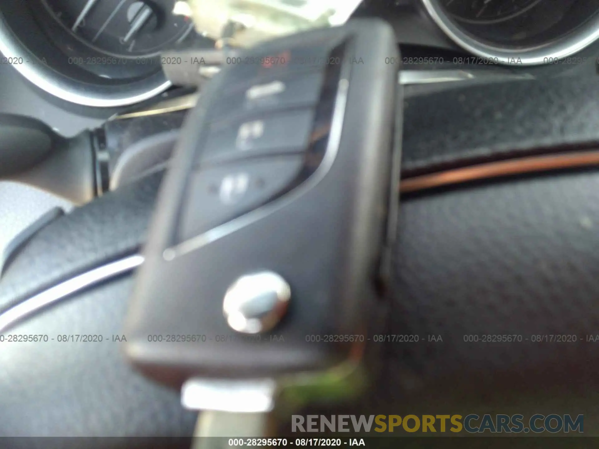 11 fotografías del automóvil dañado 4T1B11HK8KU773310 TOYOTA CAMRY 2019