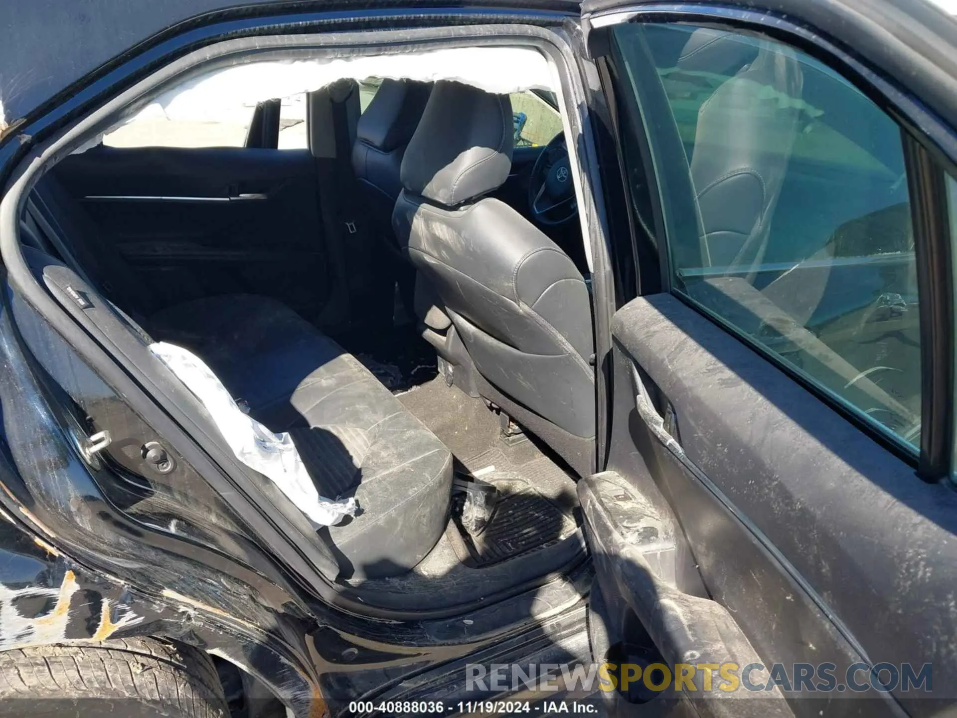 8 fotografías del automóvil dañado 4T1B11HK8KU780306 TOYOTA CAMRY 2019