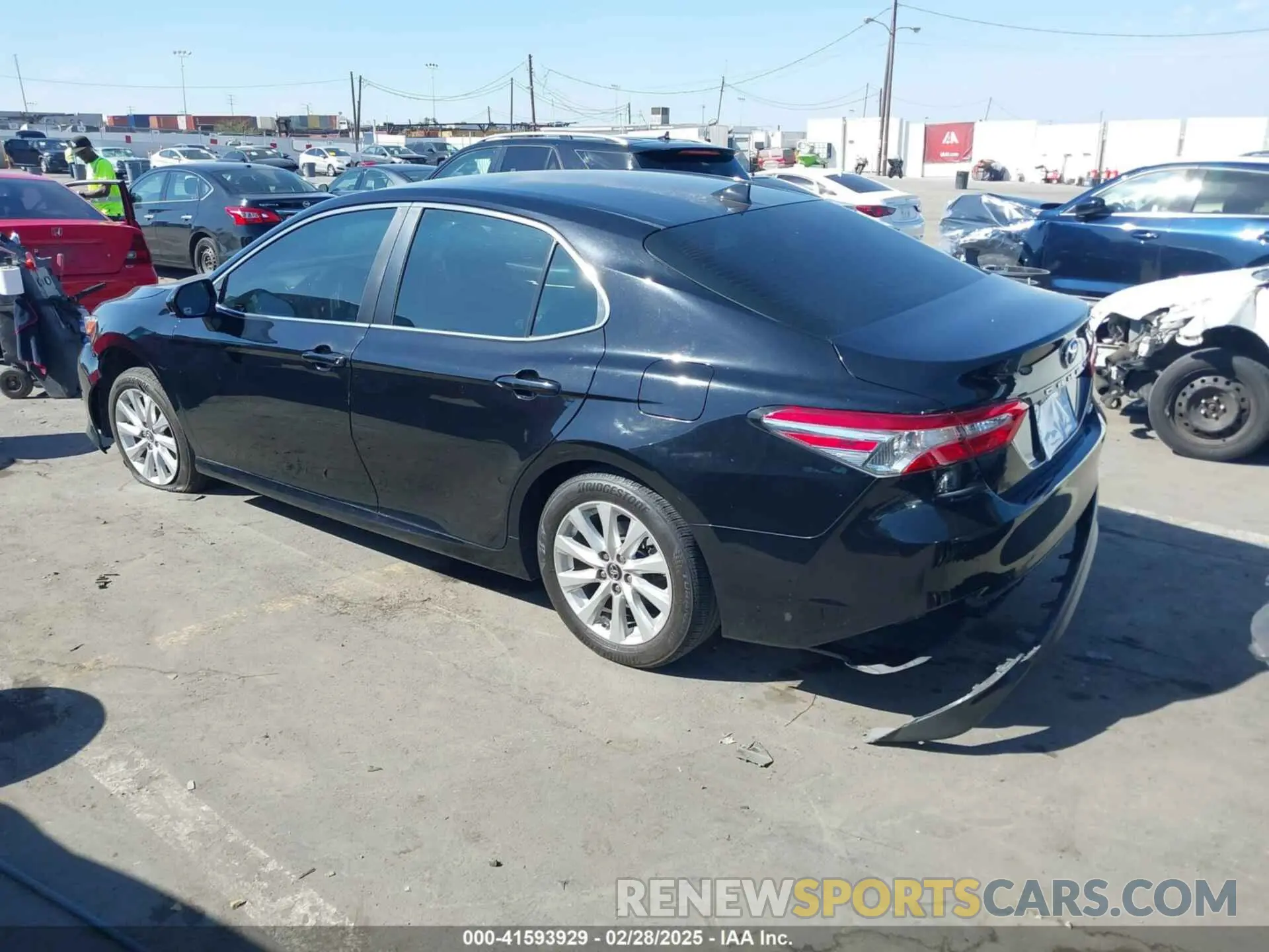 3 fotografías del automóvil dañado 4T1B11HK8KU793850 TOYOTA CAMRY 2019