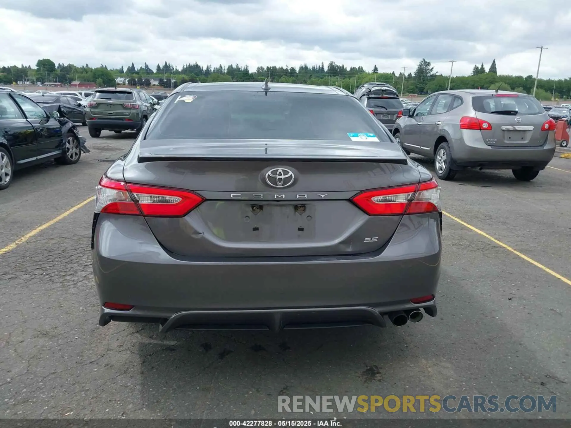 17 fotografías del automóvil dañado 4T1B11HK8KU793900 TOYOTA CAMRY 2019