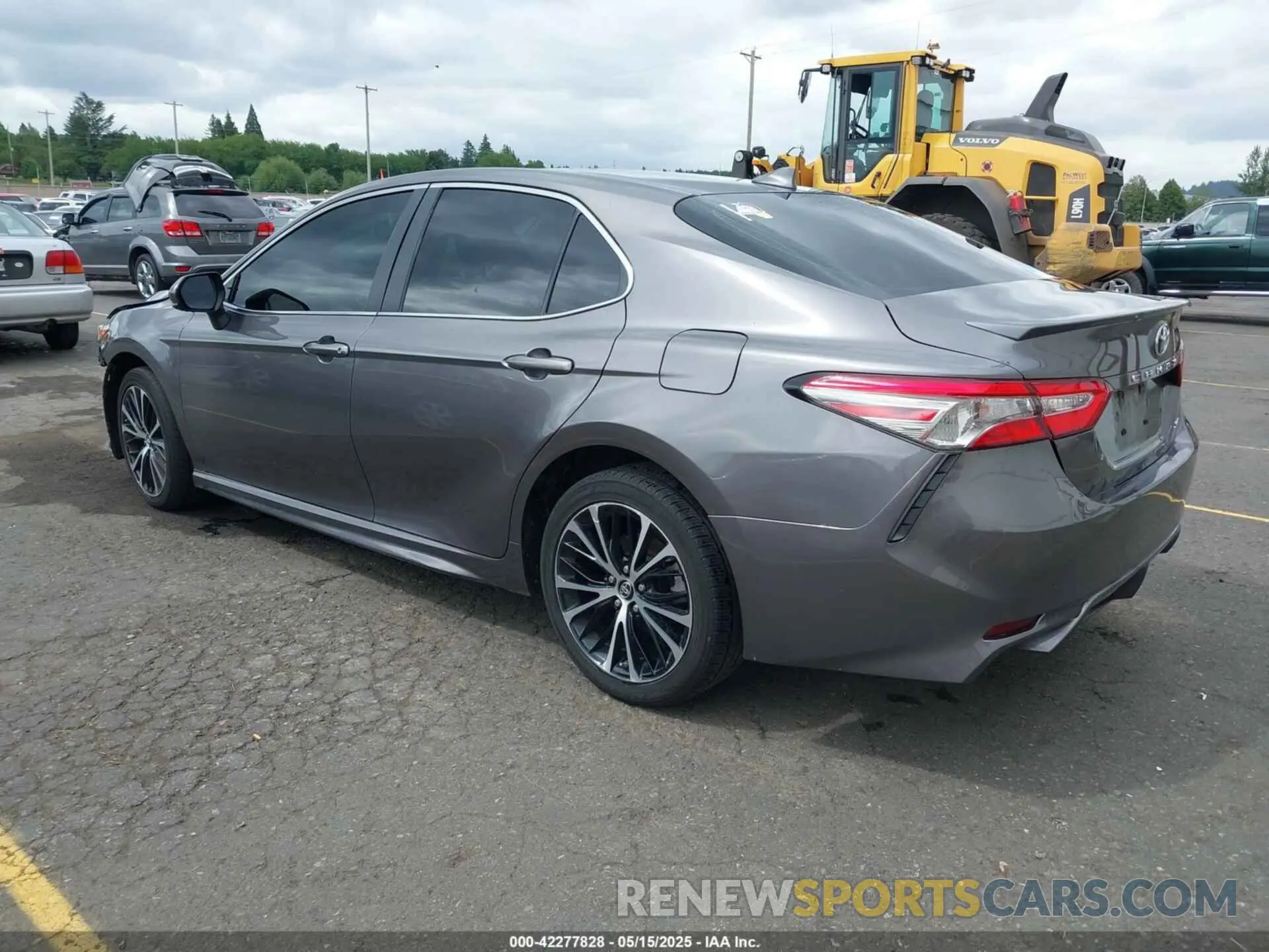 3 fotografías del automóvil dañado 4T1B11HK8KU793900 TOYOTA CAMRY 2019