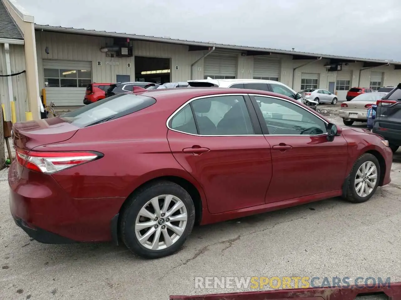 3 fotografías del automóvil dañado 4T1B11HK8KU803454 TOYOTA CAMRY 2019