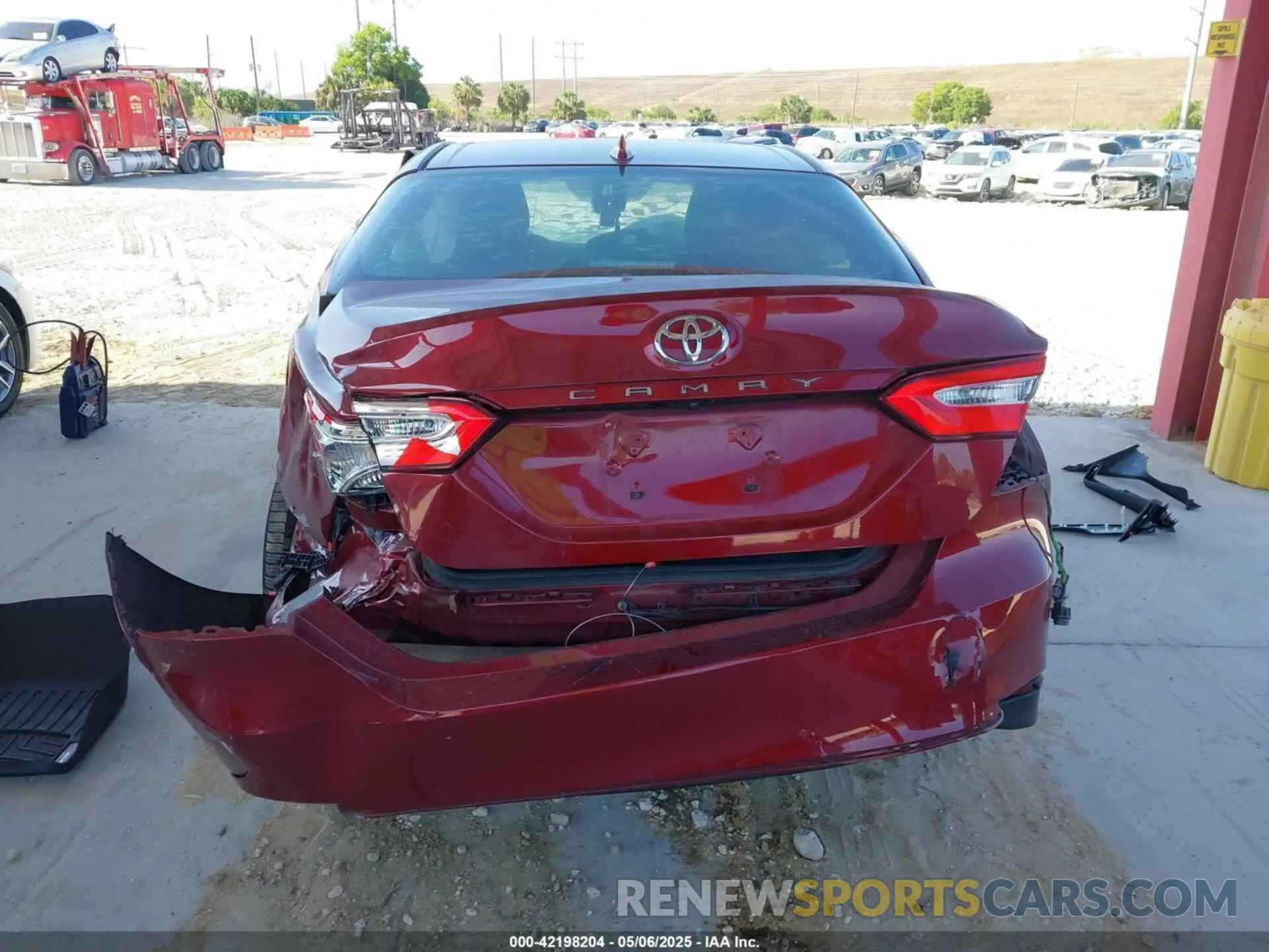 15 fotografías del automóvil dañado 4T1B11HK8KU804619 TOYOTA CAMRY 2019