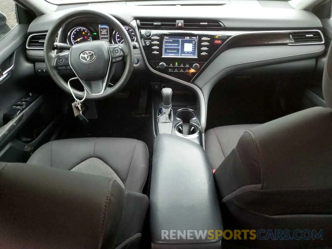 8 fotografías del automóvil dañado 4T1B11HK8KU814485 TOYOTA CAMRY 2019