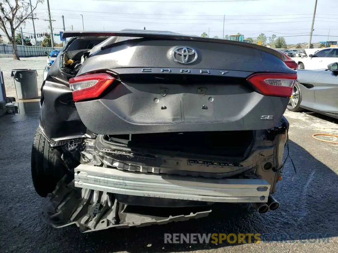 6 fotografías del automóvil dañado 4T1B11HK8KU817385 TOYOTA CAMRY 2019
