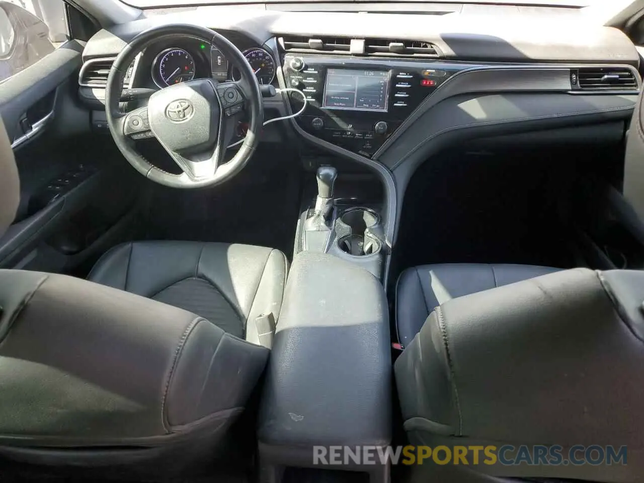 8 fotografías del automóvil dañado 4T1B11HK8KU817385 TOYOTA CAMRY 2019