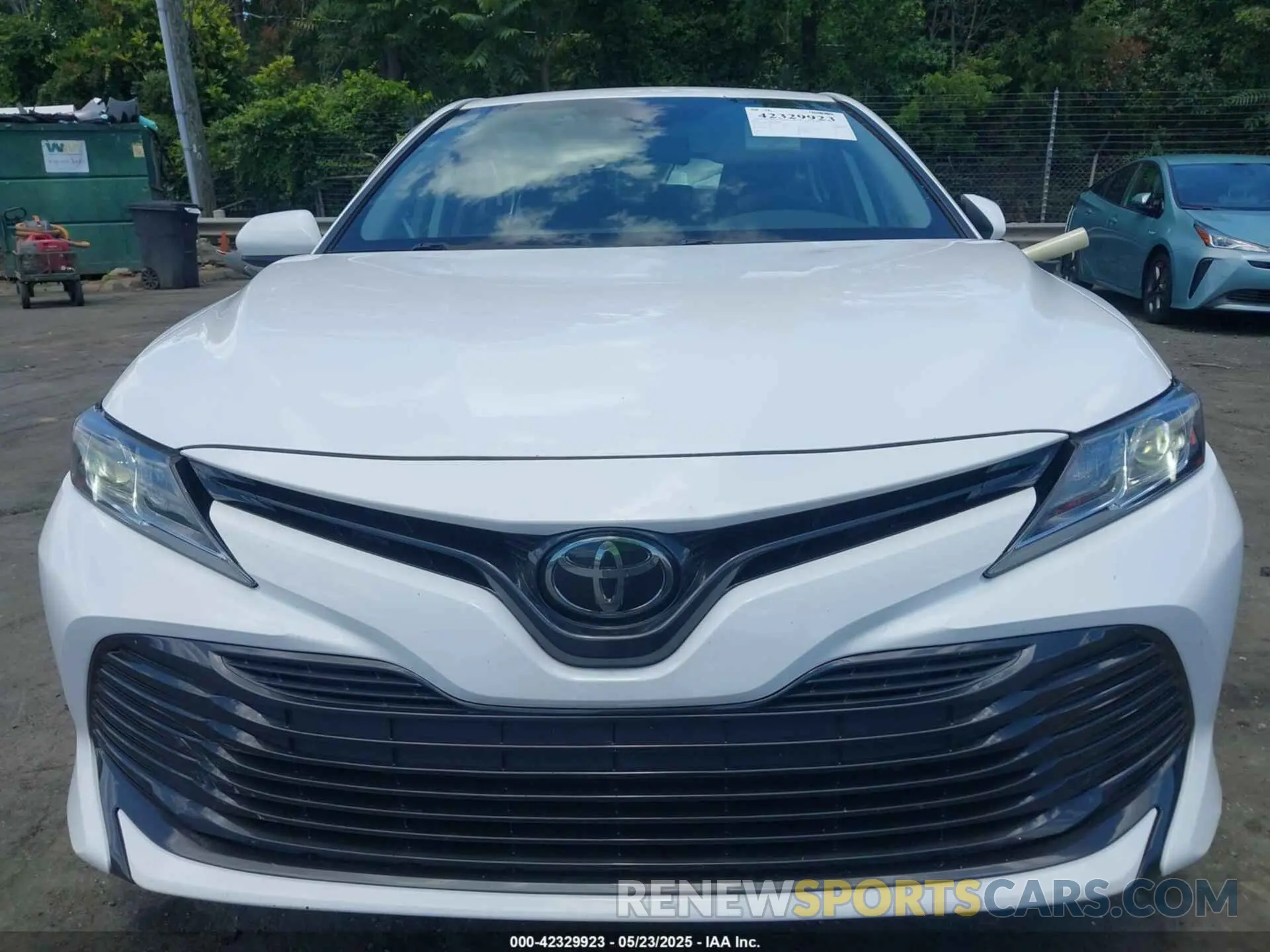 12 fotografías del automóvil dañado 4T1B11HK8KU819010 TOYOTA CAMRY 2019