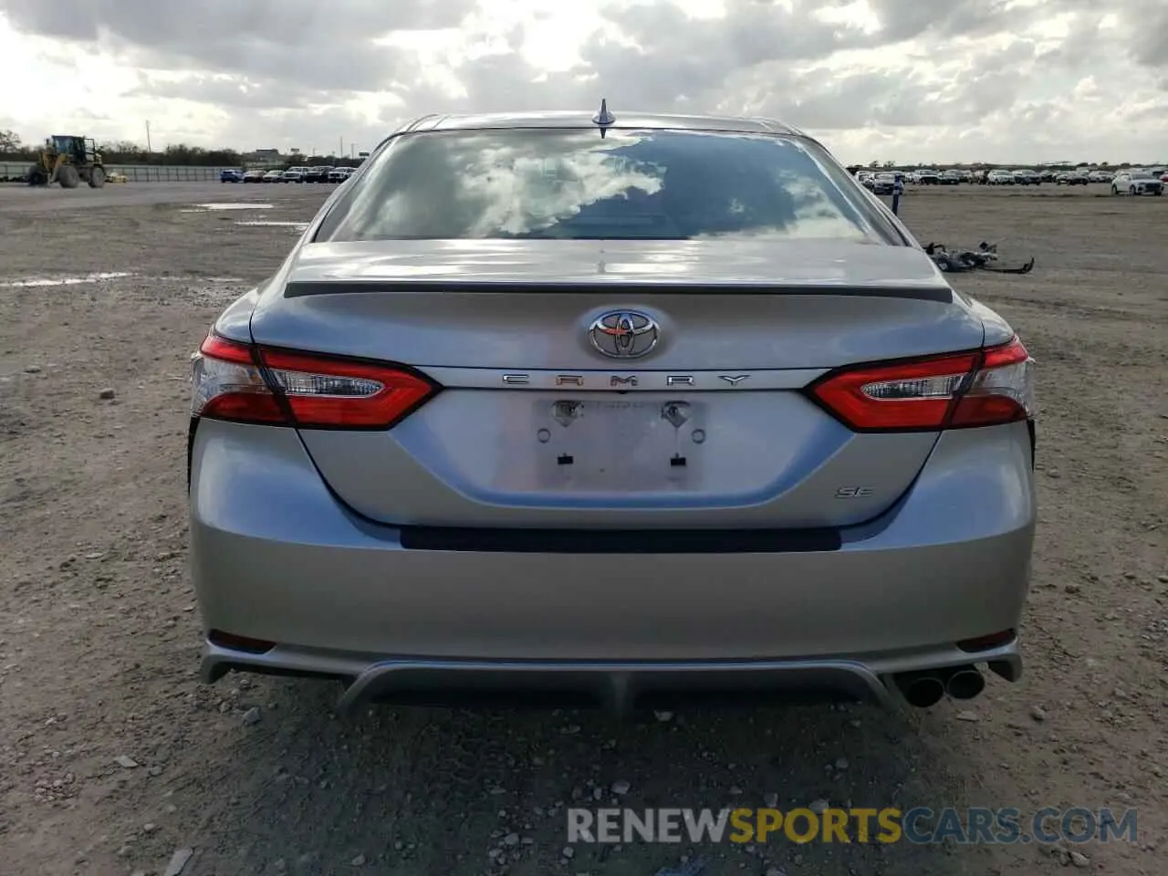 6 fotografías del automóvil dañado 4T1B11HK8KU821601 TOYOTA CAMRY 2019