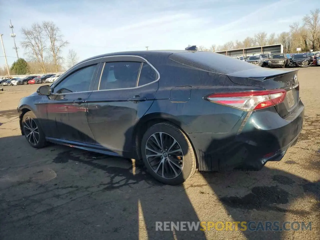 2 fotografías del automóvil dañado 4T1B11HK8KU825289 TOYOTA CAMRY 2019