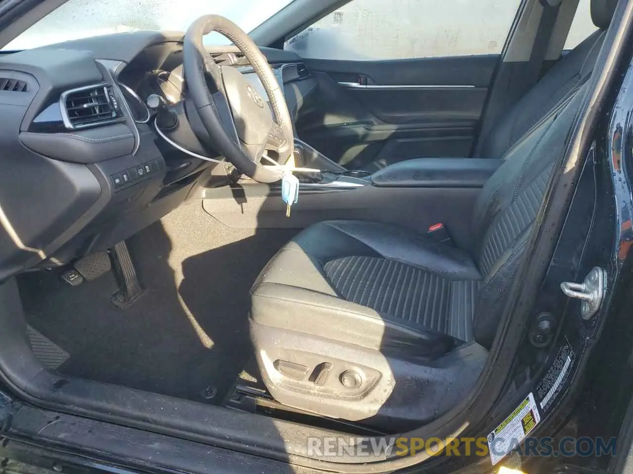 7 fotografías del automóvil dañado 4T1B11HK8KU825289 TOYOTA CAMRY 2019