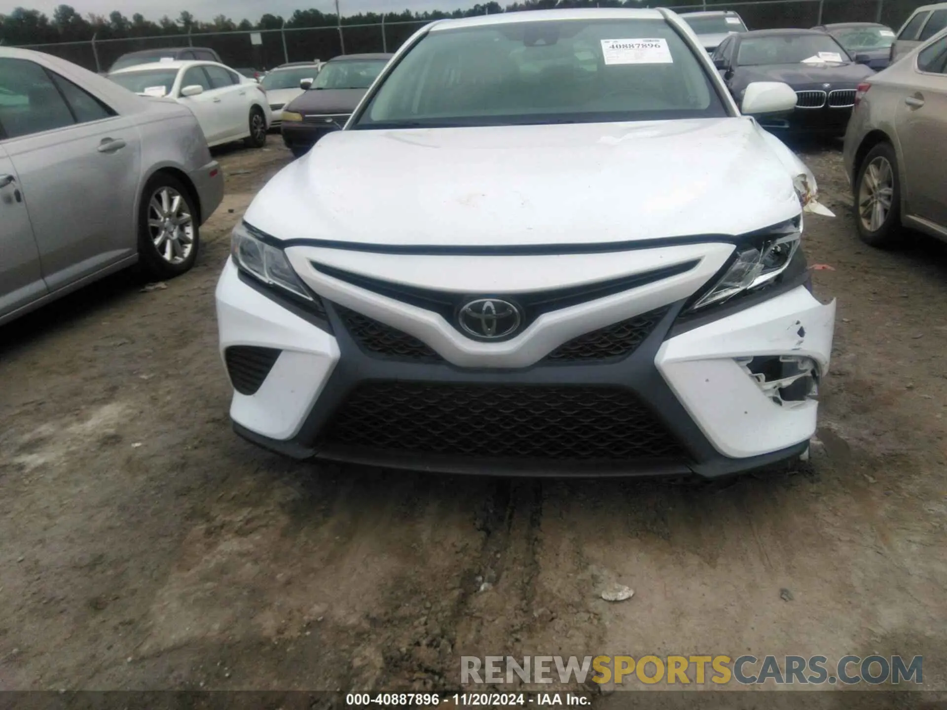 11 fotografías del automóvil dañado 4T1B11HK8KU836521 TOYOTA CAMRY 2019