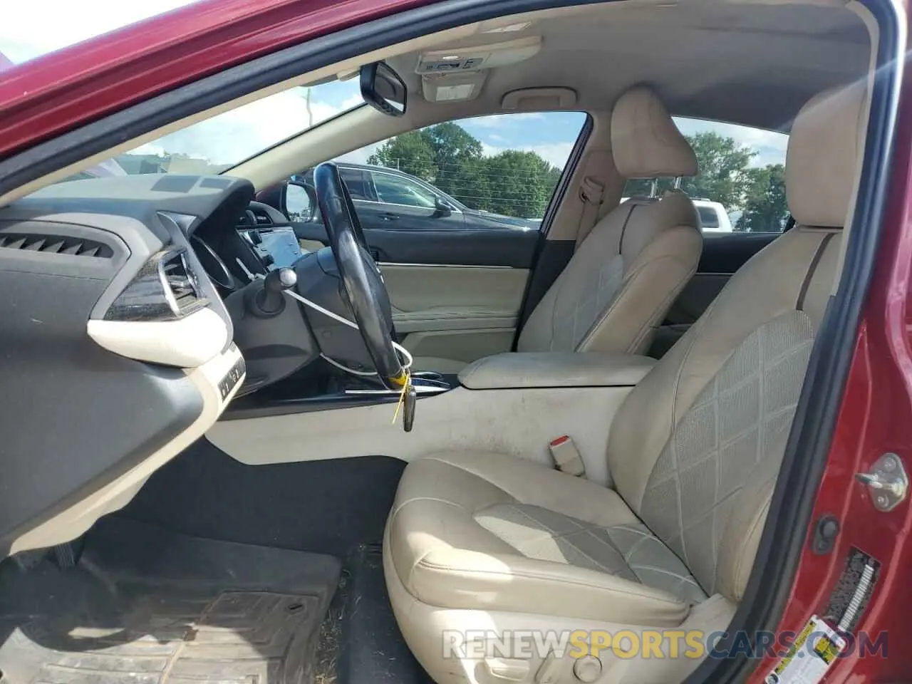 7 fotografías del automóvil dañado 4T1B11HK8KU843114 TOYOTA CAMRY 2019
