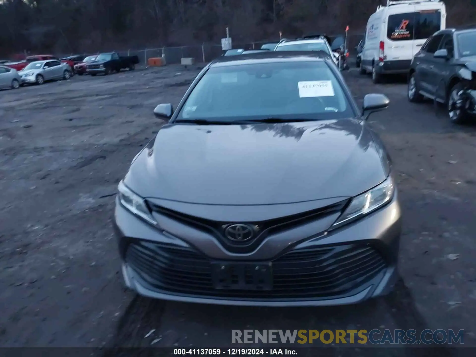 13 fotografías del automóvil dañado 4T1B11HK8KU843811 TOYOTA CAMRY 2019