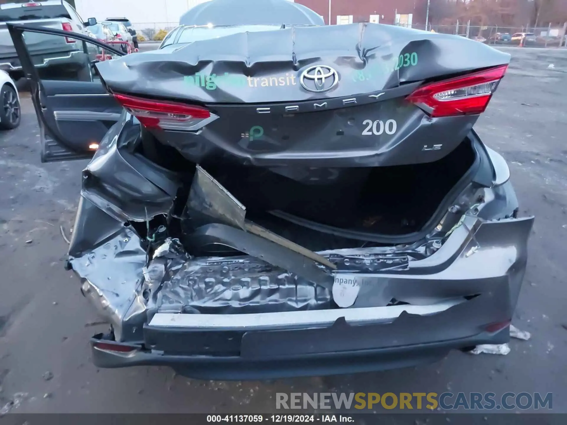 6 fotografías del automóvil dañado 4T1B11HK8KU843811 TOYOTA CAMRY 2019