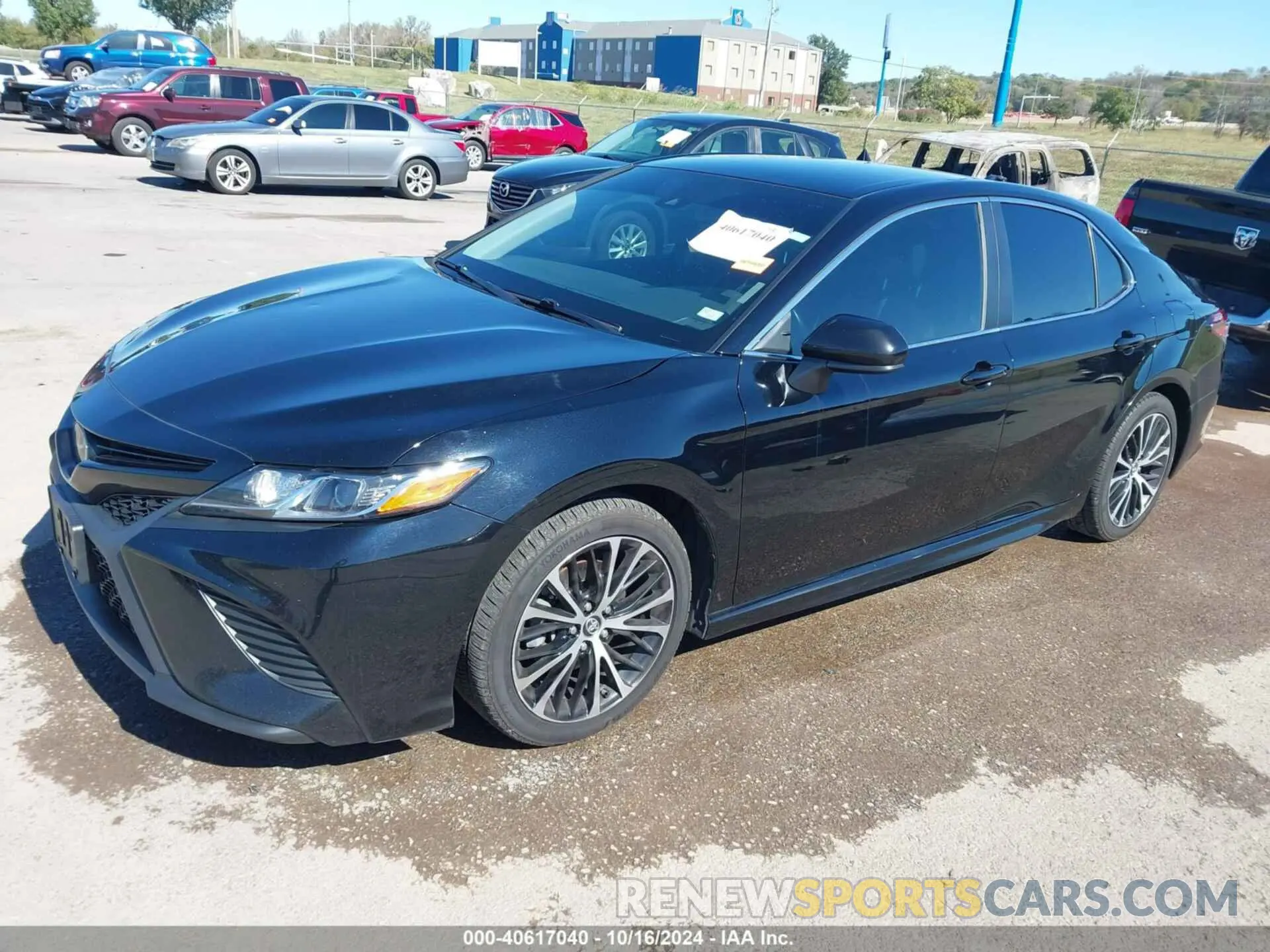 2 fotografías del automóvil dañado 4T1B11HK9KU160516 TOYOTA CAMRY 2019