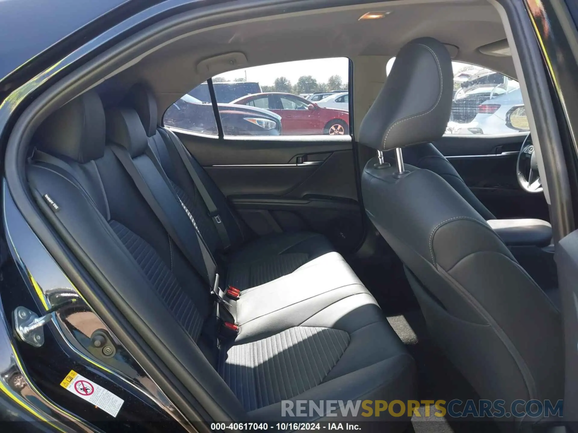 8 fotografías del automóvil dañado 4T1B11HK9KU160516 TOYOTA CAMRY 2019