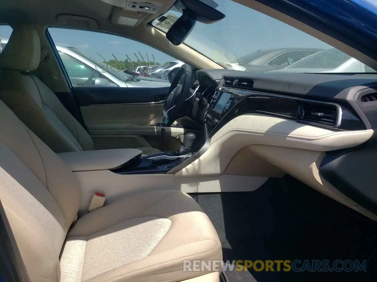 5 fotografías del automóvil dañado 4T1B11HK9KU182189 TOYOTA CAMRY 2019