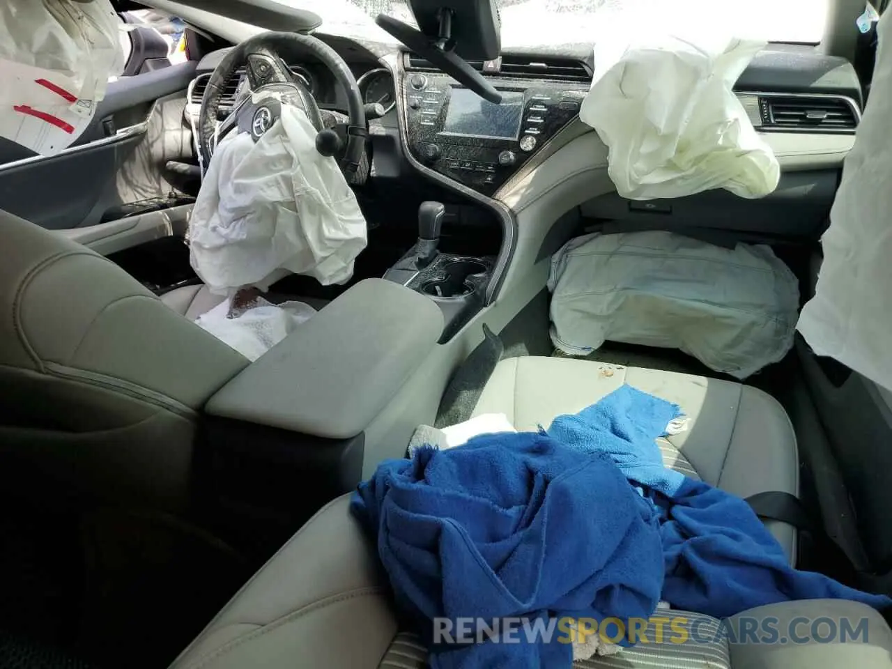 8 fotografías del automóvil dañado 4T1B11HK9KU183195 TOYOTA CAMRY 2019