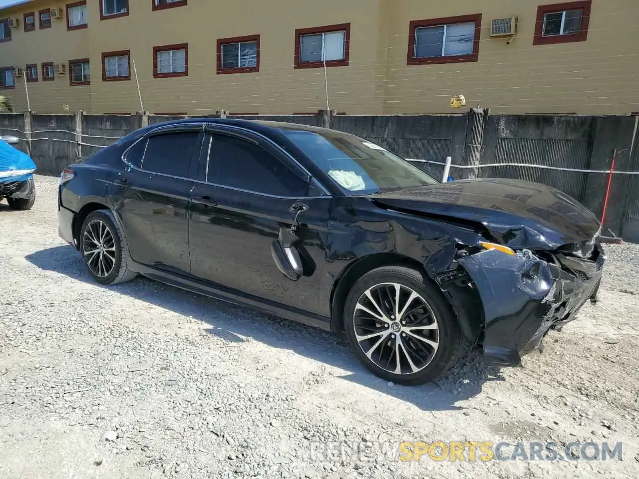 4 fotografías del automóvil dañado 4T1B11HK9KU186694 TOYOTA CAMRY 2019