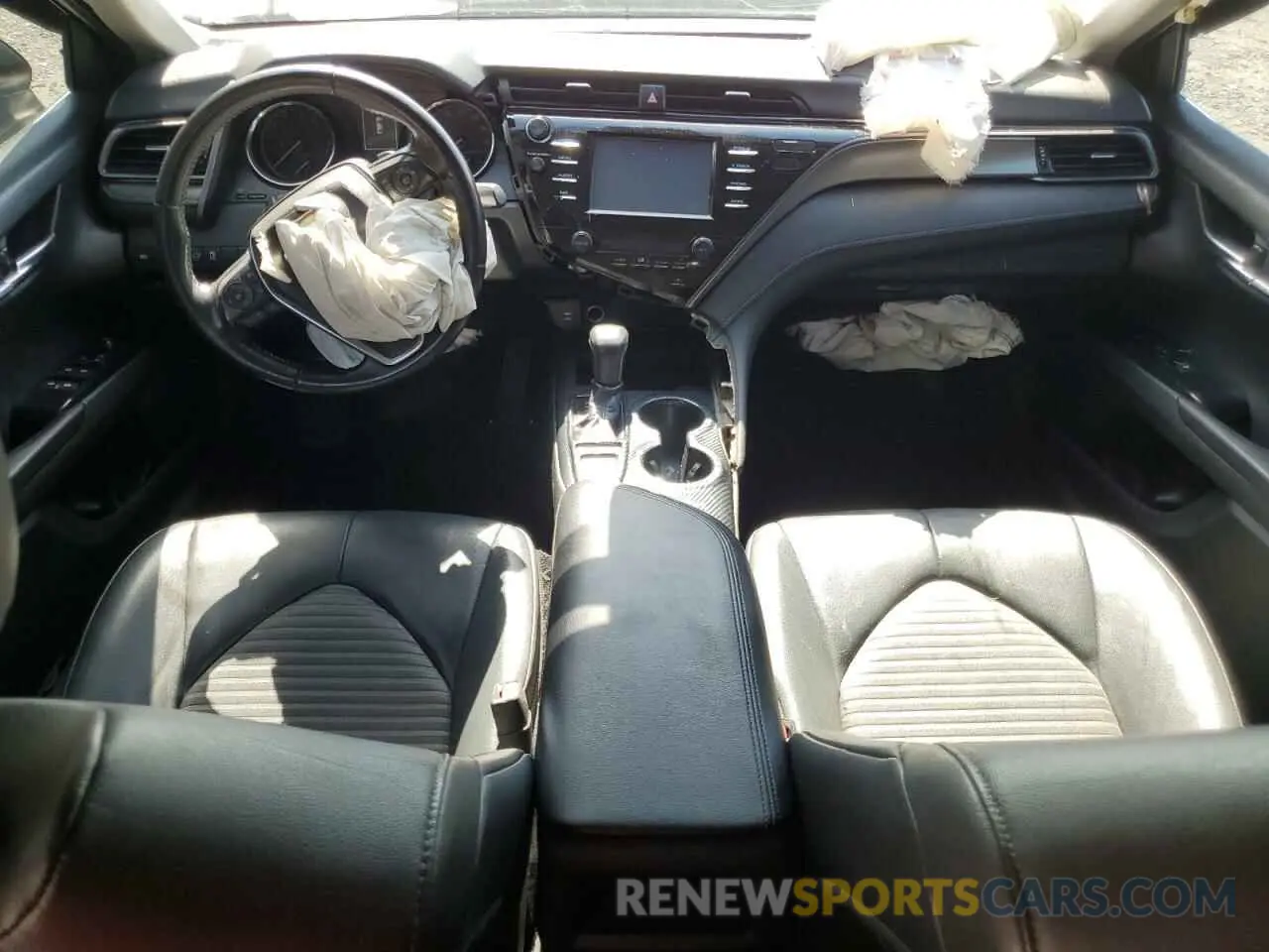 8 fotografías del automóvil dañado 4T1B11HK9KU186694 TOYOTA CAMRY 2019