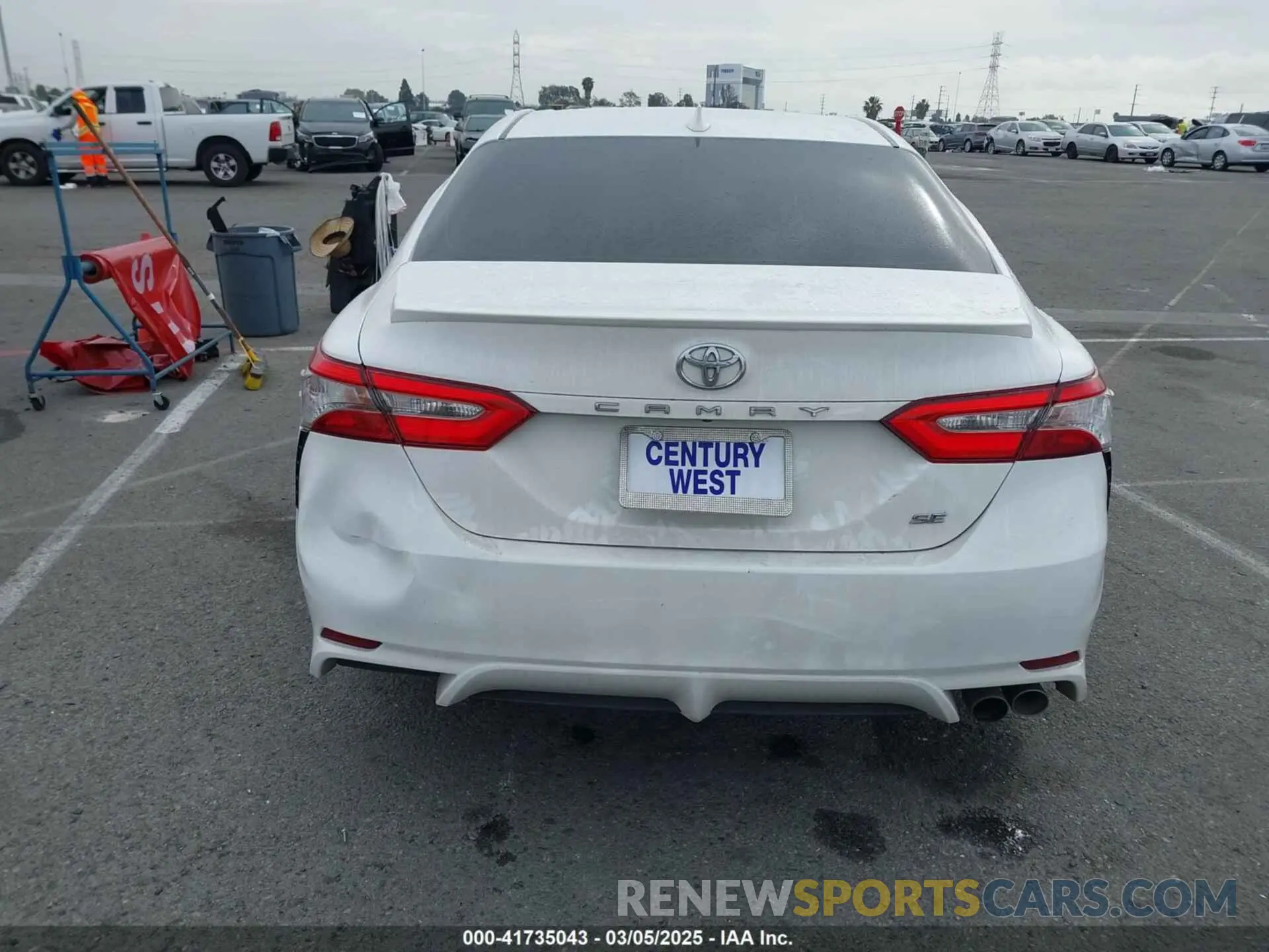 16 fotografías del automóvil dañado 4T1B11HK9KU190194 TOYOTA CAMRY 2019