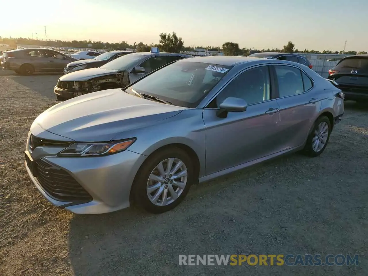1 fotografías del automóvil dañado 4T1B11HK9KU193175 TOYOTA CAMRY 2019