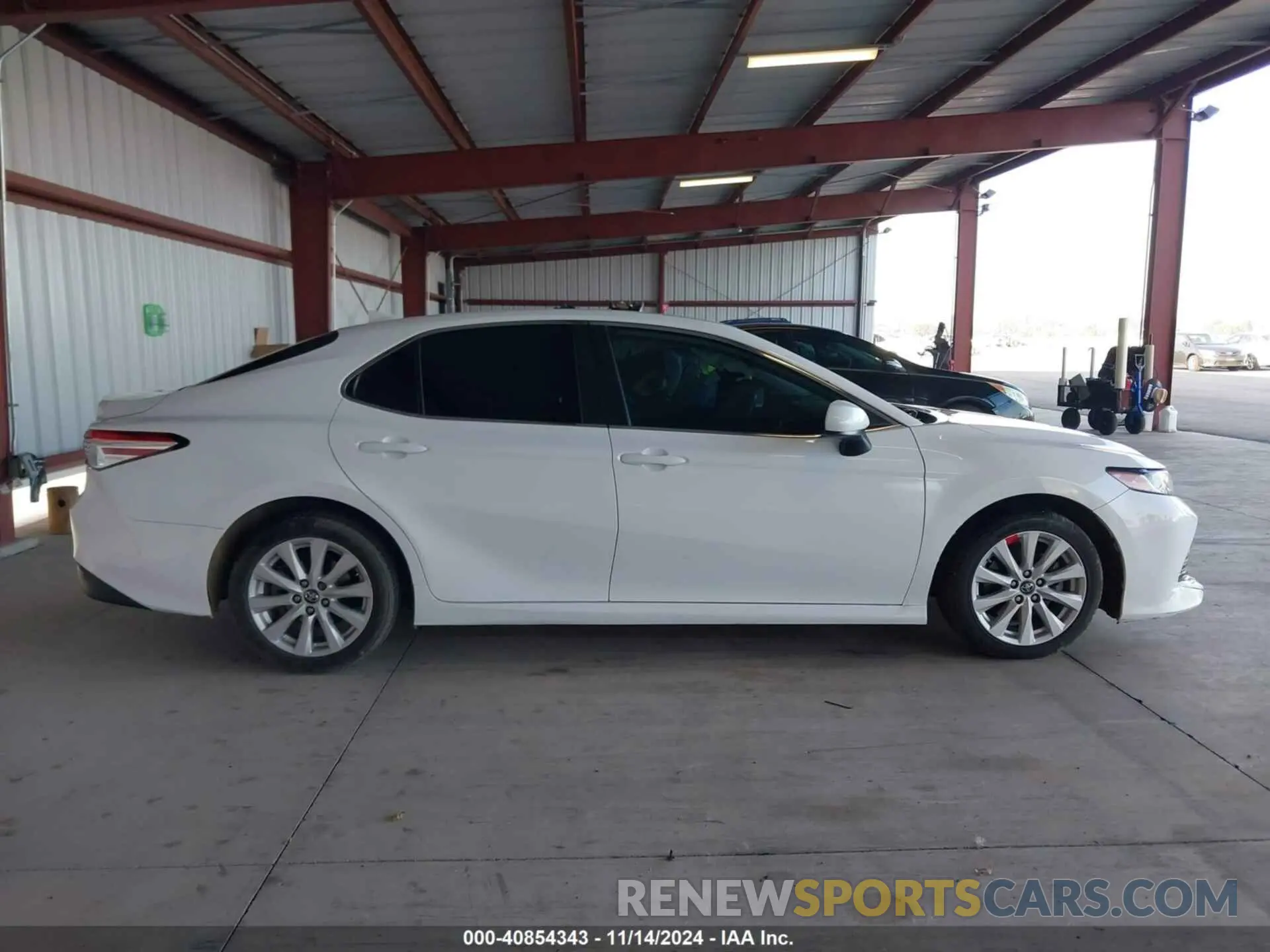 13 fotografías del automóvil dañado 4T1B11HK9KU197548 TOYOTA CAMRY 2019