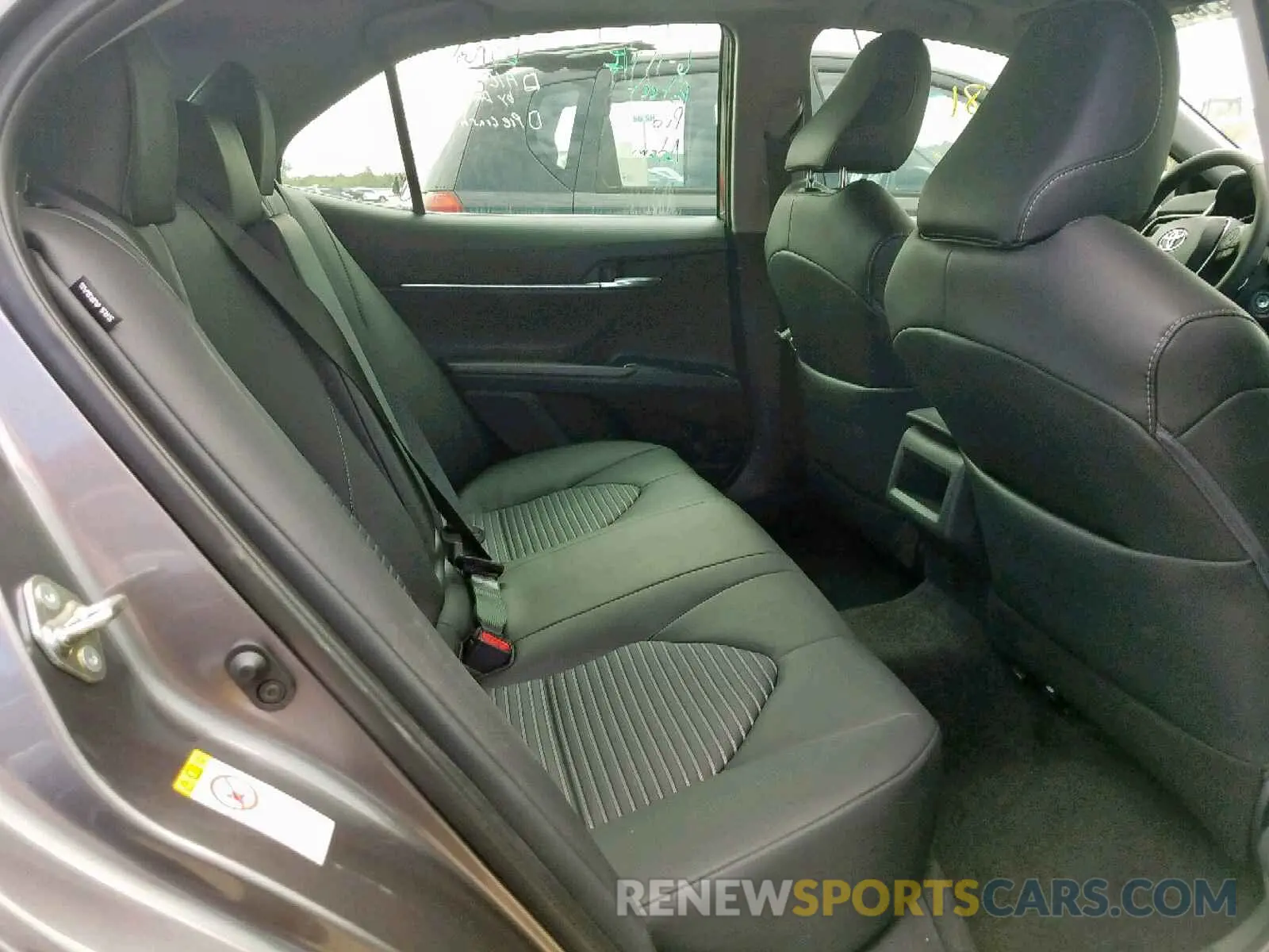 6 fotografías del automóvil dañado 4T1B11HK9KU221928 TOYOTA CAMRY 2019