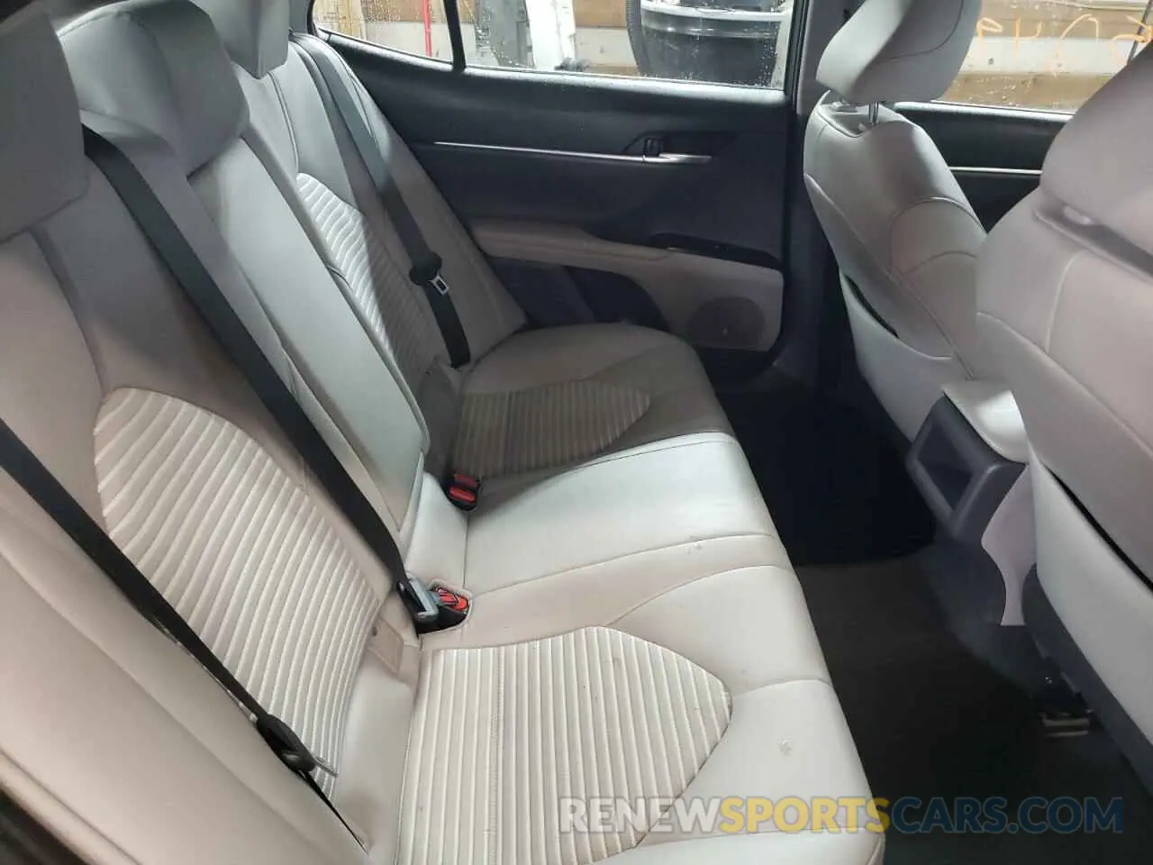 6 fotografías del automóvil dañado 4T1B11HK9KU232573 TOYOTA CAMRY 2019
