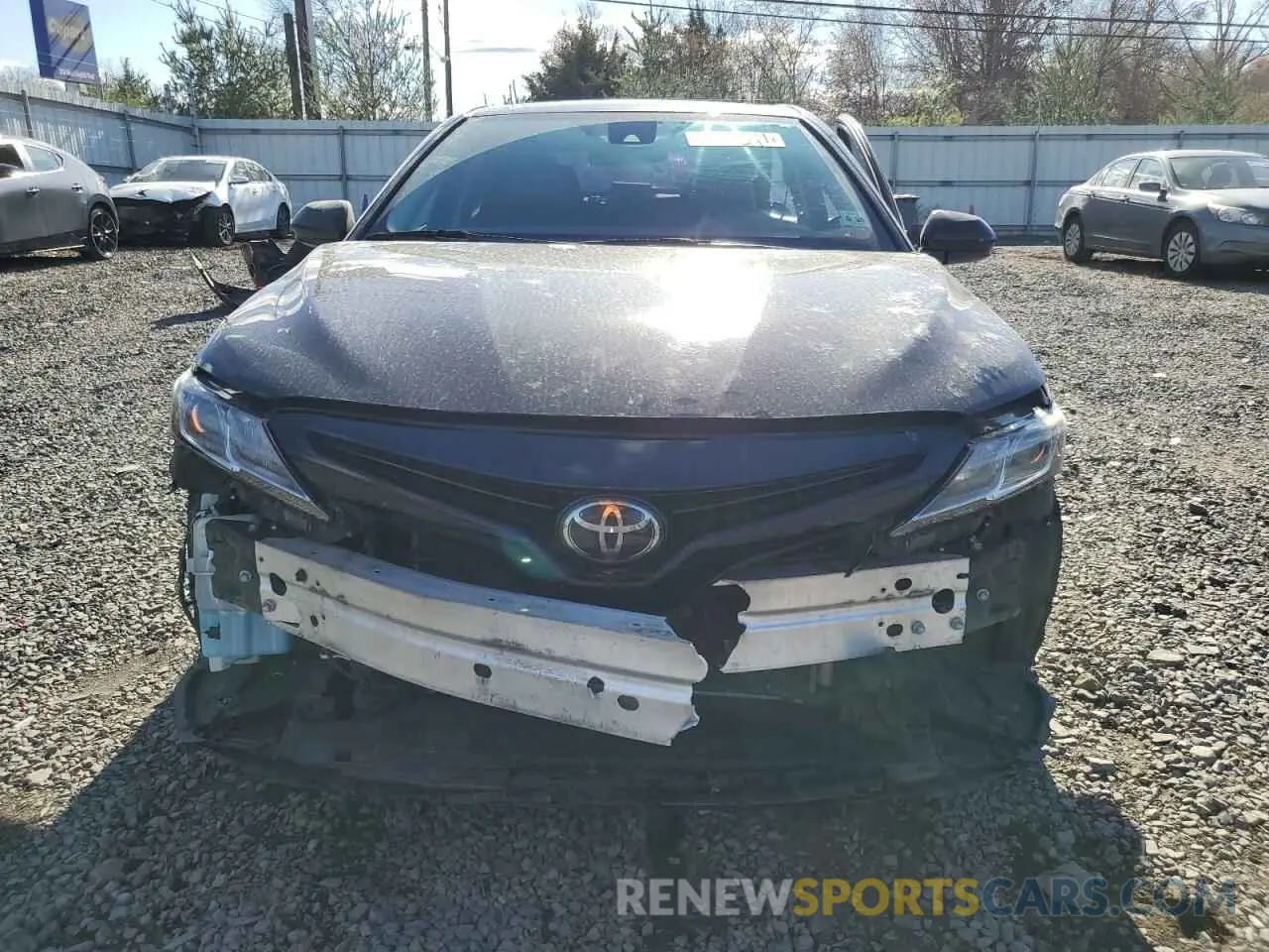5 fotografías del automóvil dañado 4T1B11HK9KU233691 TOYOTA CAMRY 2019