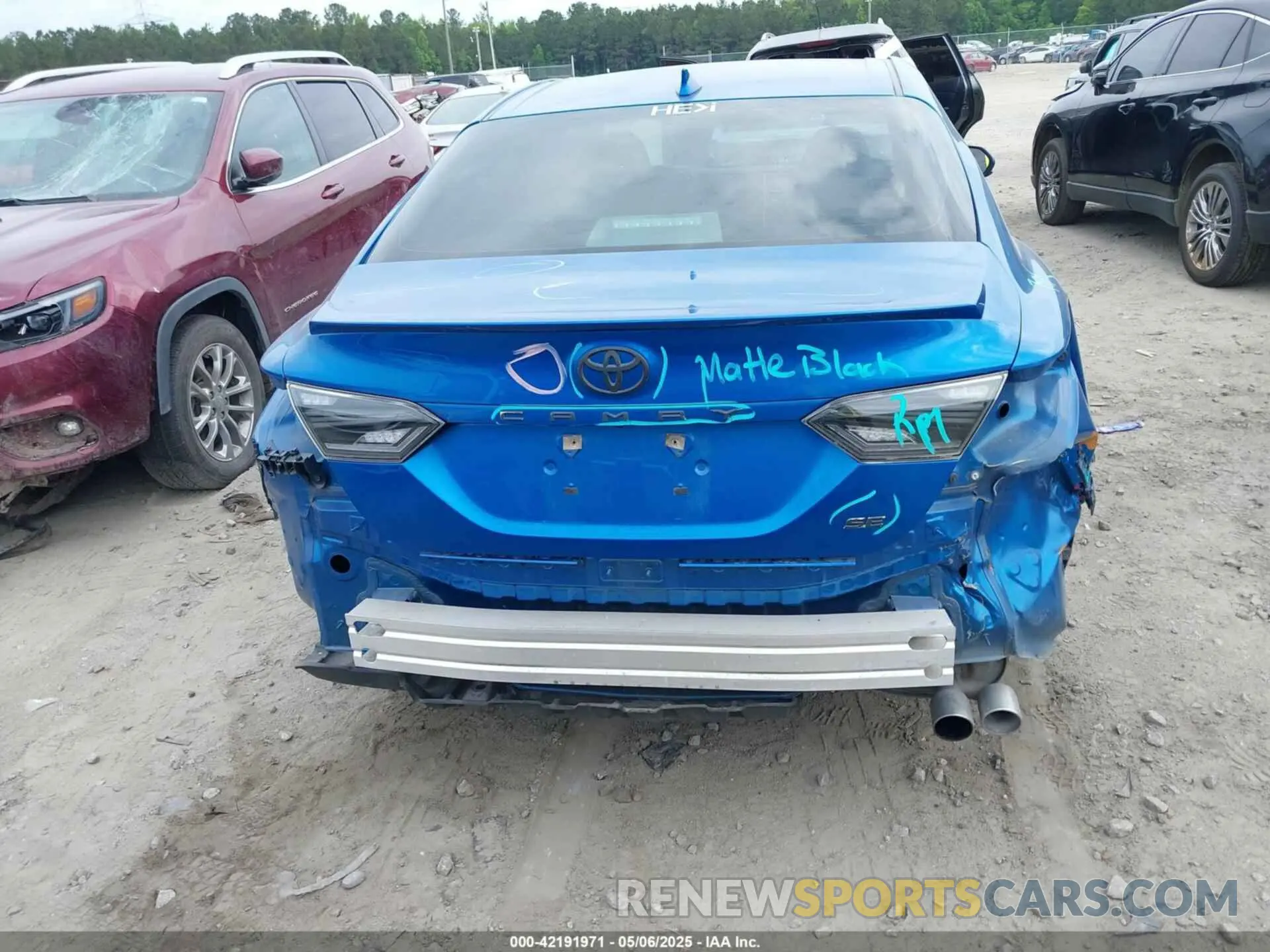 16 fotografías del automóvil dañado 4T1B11HK9KU241905 TOYOTA CAMRY 2019